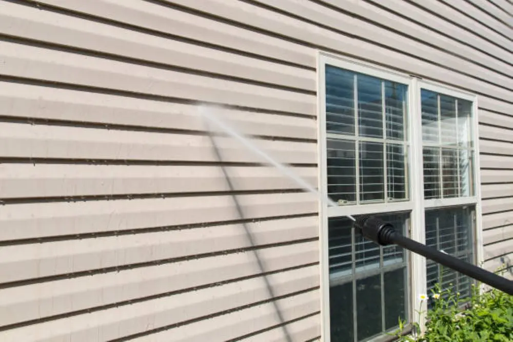 how to clean siding